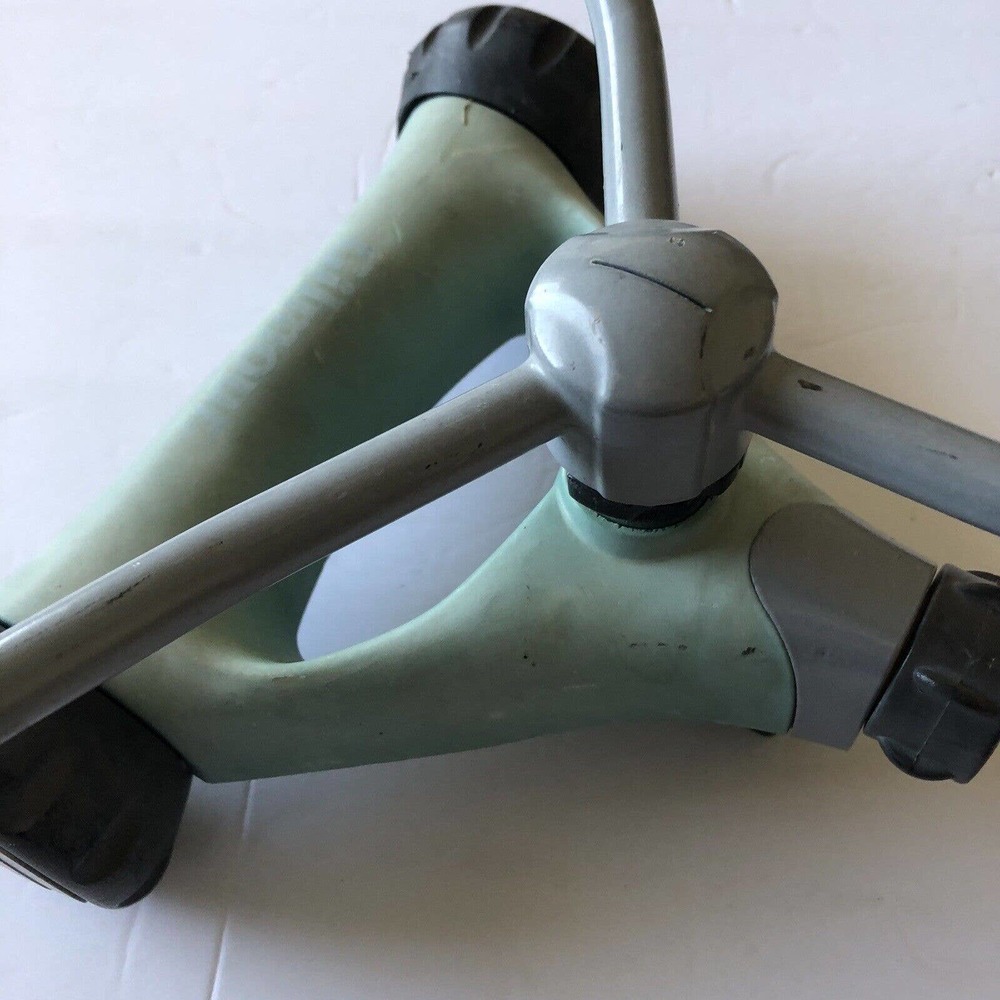 Vintage Metal 3-Arm Lawn Water SPRINKLER on Wheels Gilmour